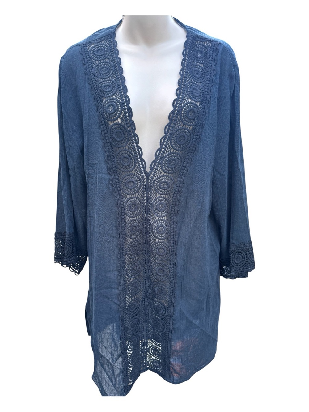 LA BLANCA black cotton with wide lace coverup or nightgown, Large